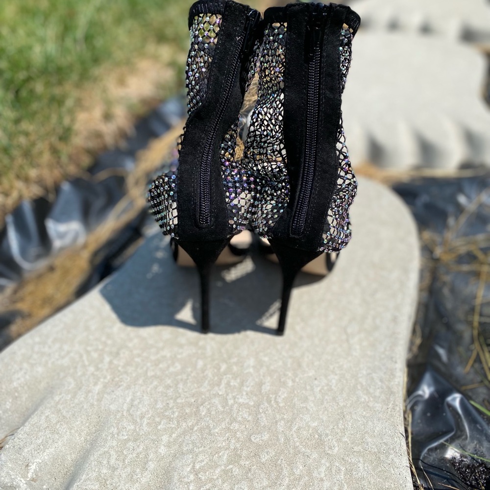 Fancy Heels - Picture 4 of 6